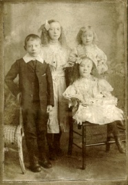The Walker Children - 1906/7